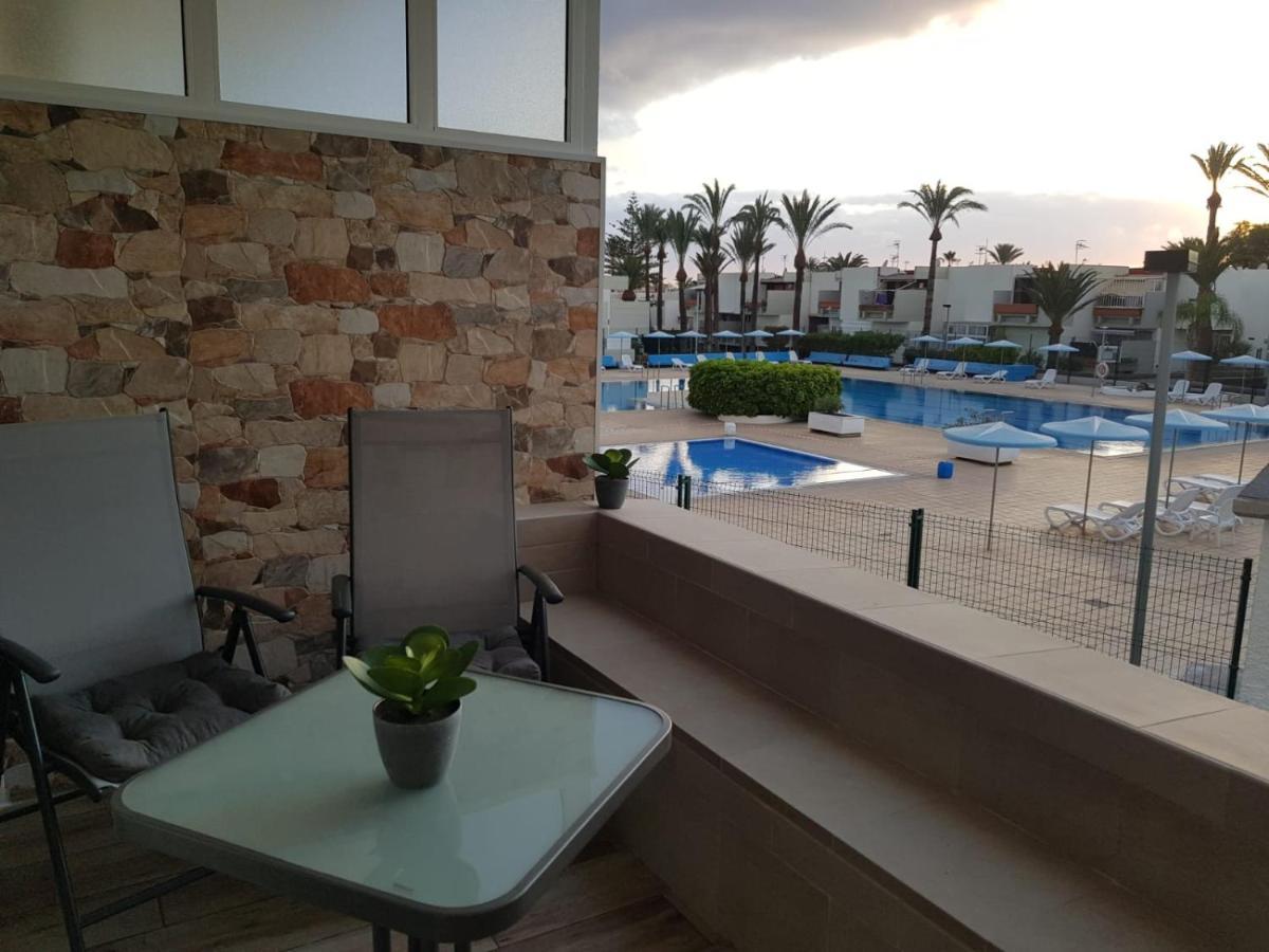 Family Comfortable Apartment Арона Екстер'єр фото