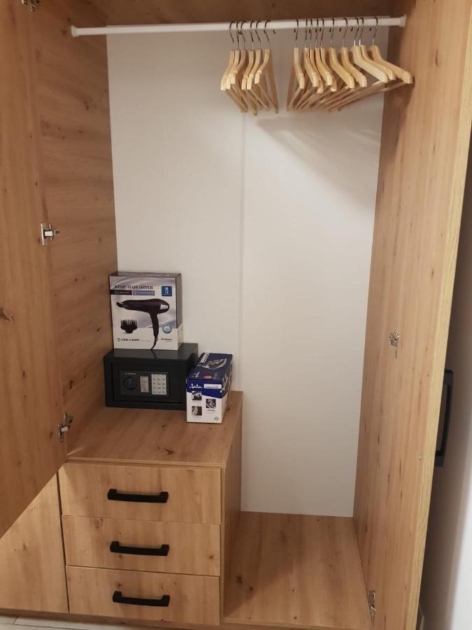 Family Comfortable Apartment Арона Екстер'єр фото